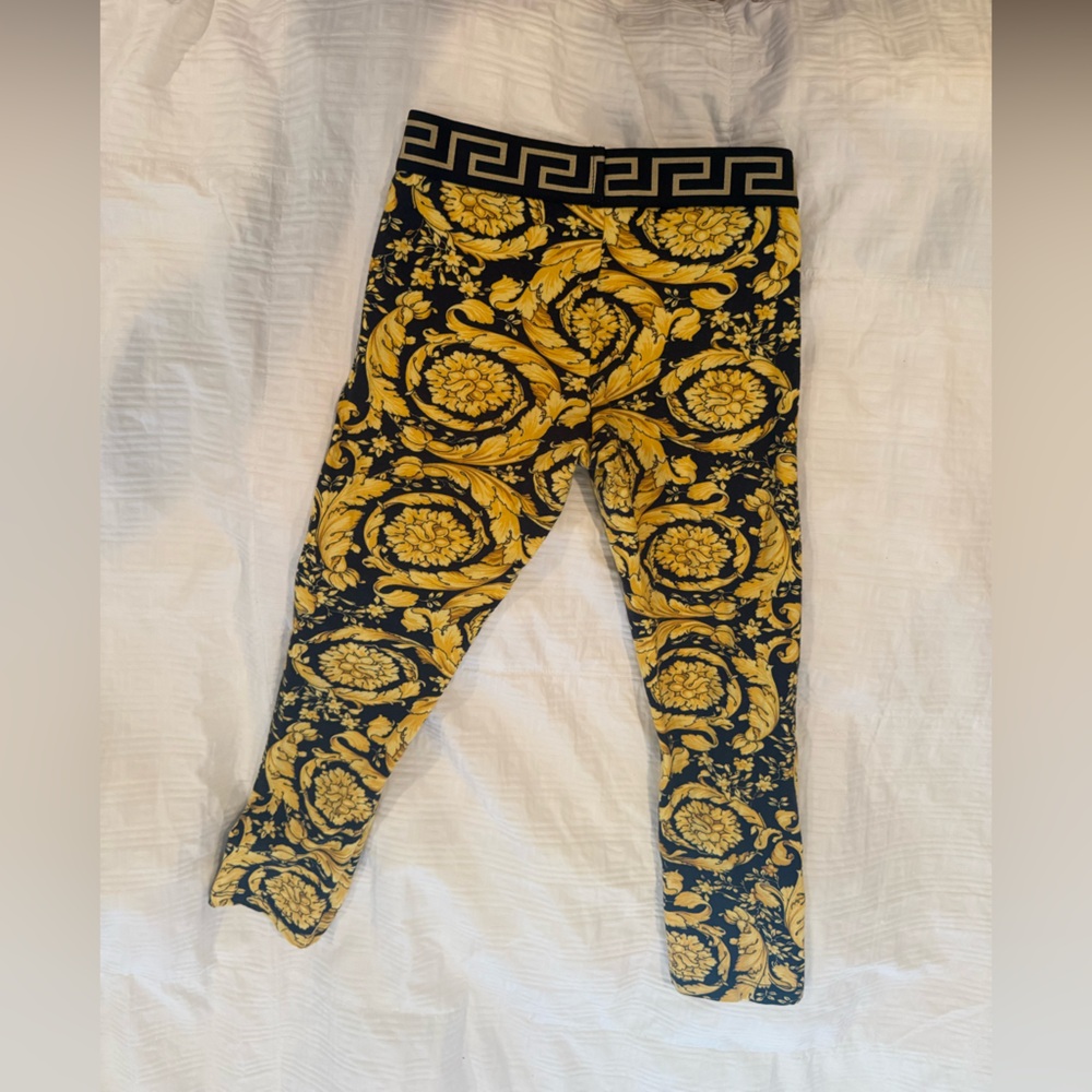 Girls Black & Gold Versace Barocco Print Leggings original worn 1 time. Stylish